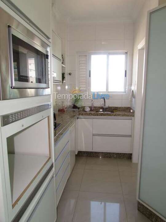 Apartment for vacation rental in Itapema (Meia Praia)