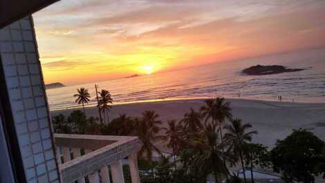 Praia pitangueiras guarujá 