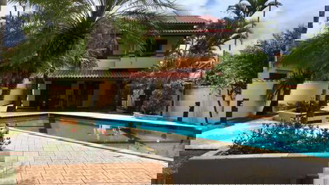 Beautiful house 100 meters from the beach with swimming pool