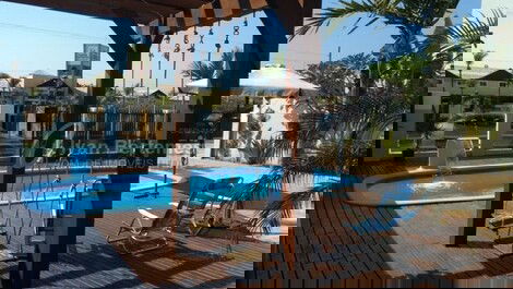 CASA COM PISCINA
