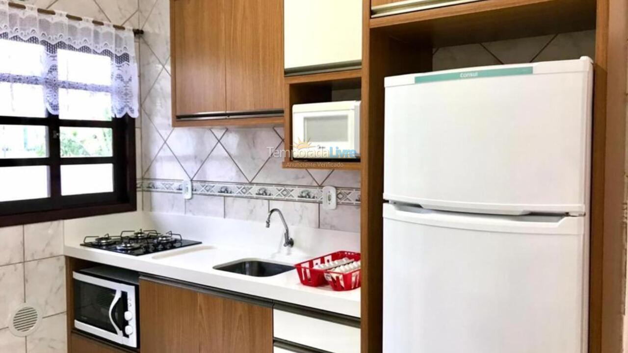 Apartamento para aluguel de temporada em Bombinhas (Praia de Bombas)