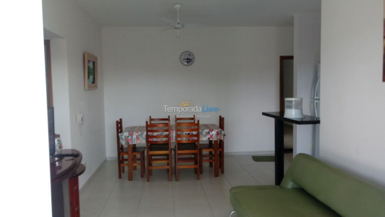 Apartment for vacation rental in Ubatuba (Praia das Toninhas)