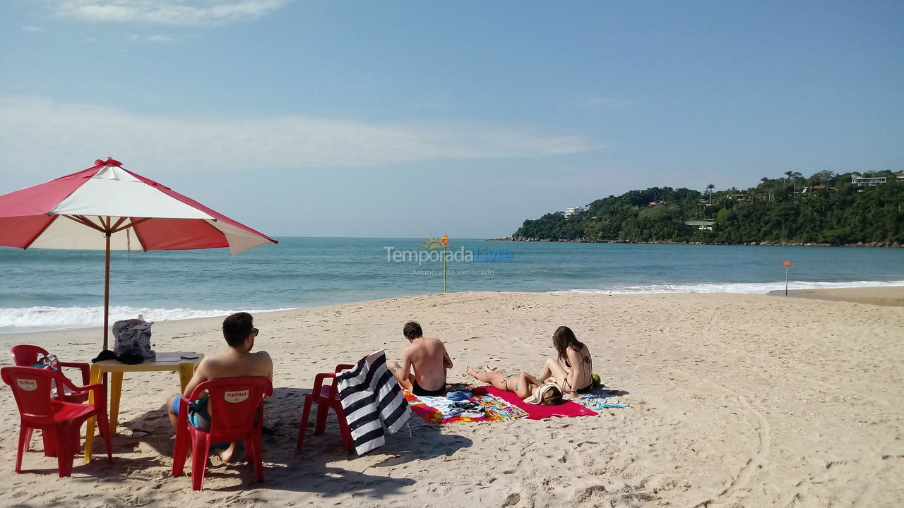 Apartment for vacation rental in Ubatuba (Praia das Toninhas)