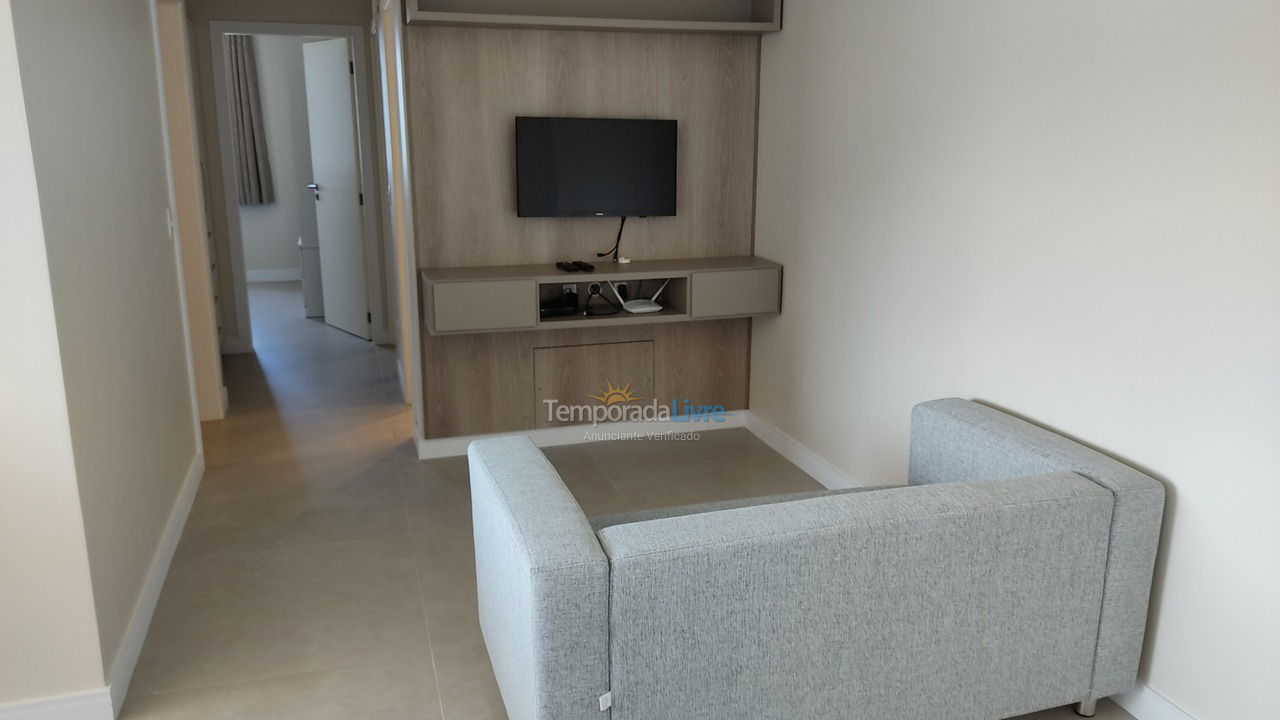 Apartamento para alquiler de vacaciones em Governador Celso Ramos (Praia de Palmas)