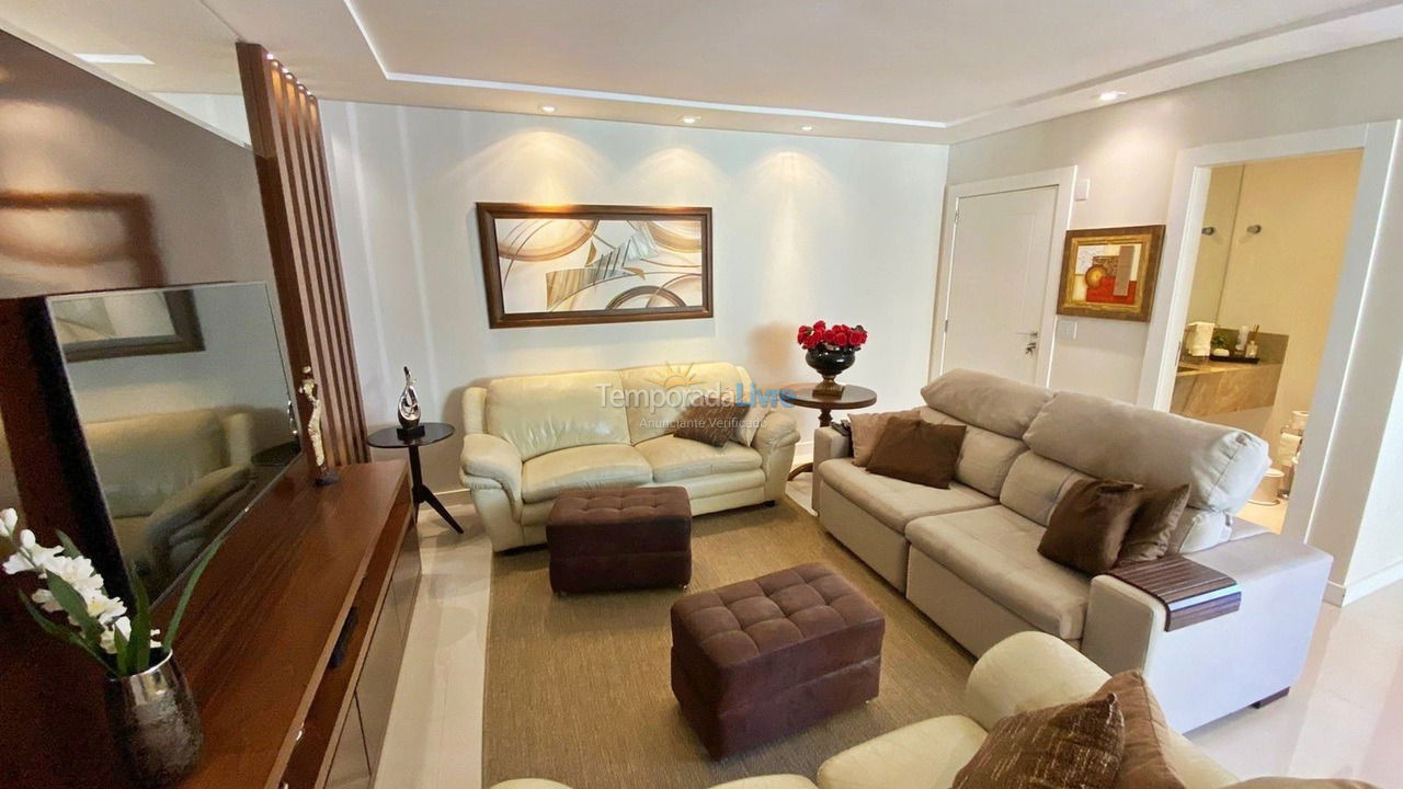 Apartamento para aluguel de temporada em Balneário Camboriú (Praia Central)