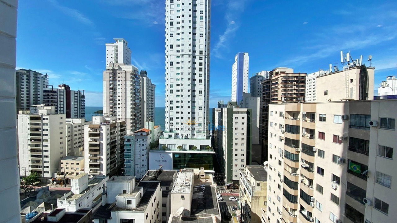 Apartamento para aluguel de temporada em Balneário Camboriú (Praia Central)