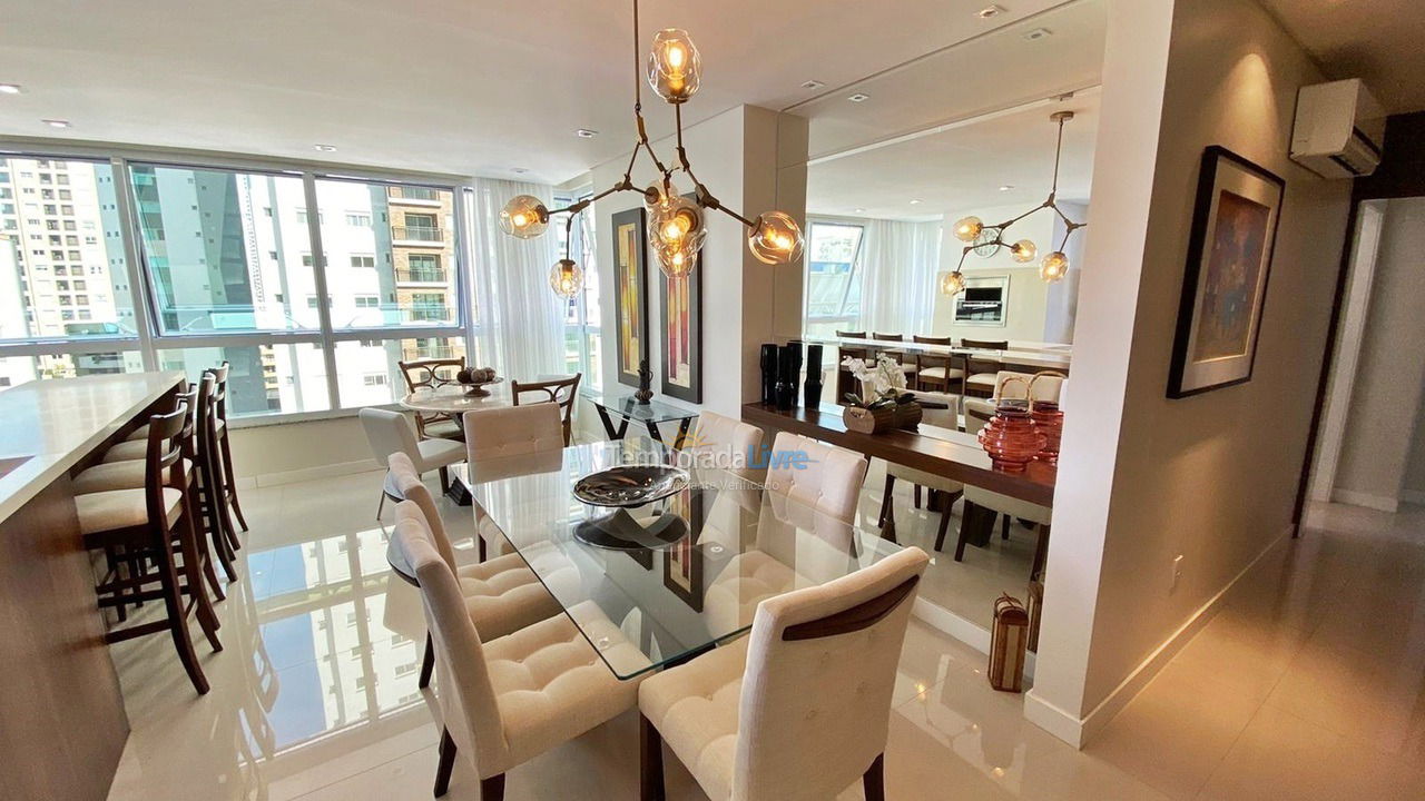 Apartamento para aluguel de temporada em Balneário Camboriú (Praia Central)