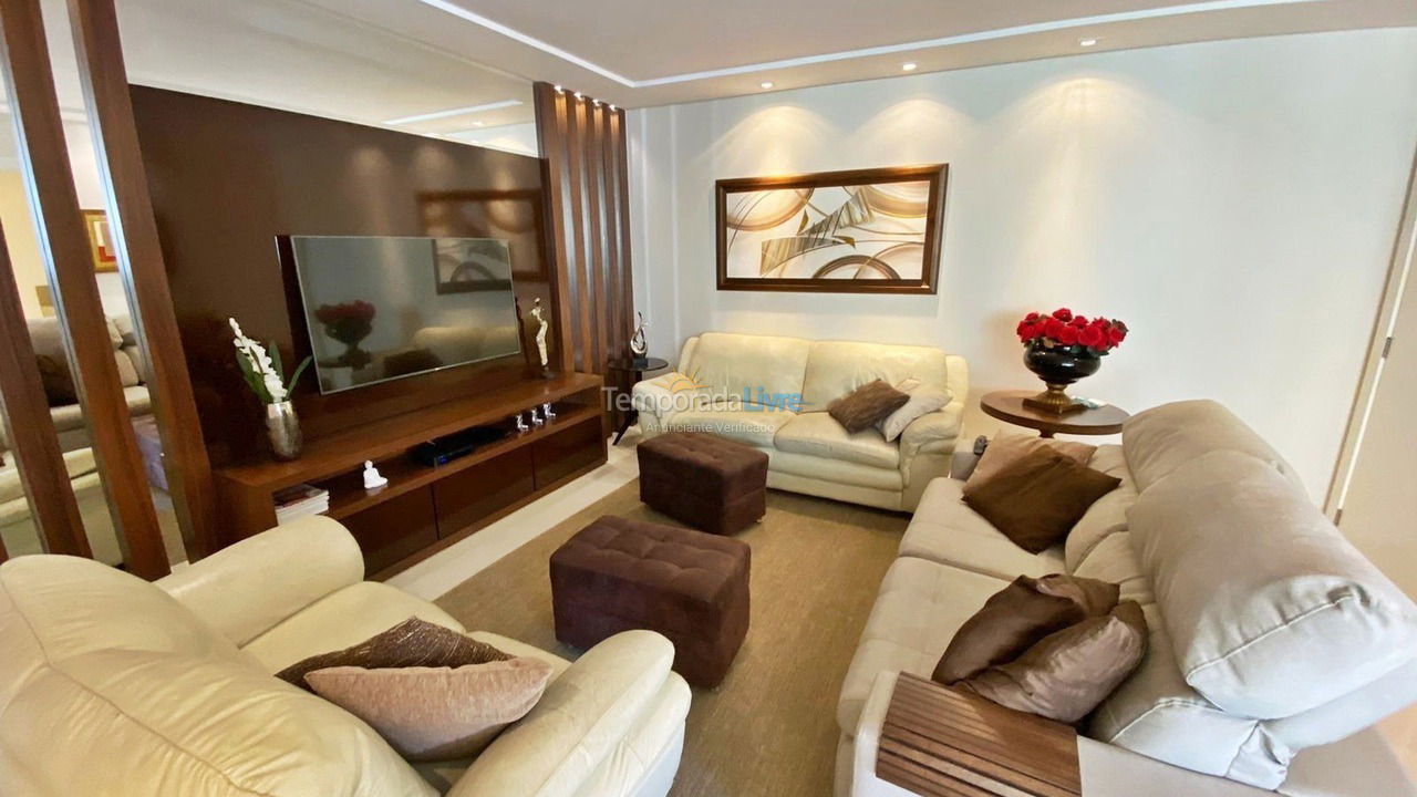 Apartamento para aluguel de temporada em Balneário Camboriú (Praia Central)