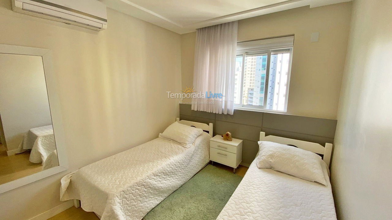 Apartamento para aluguel de temporada em Balneário Camboriú (Praia Central)