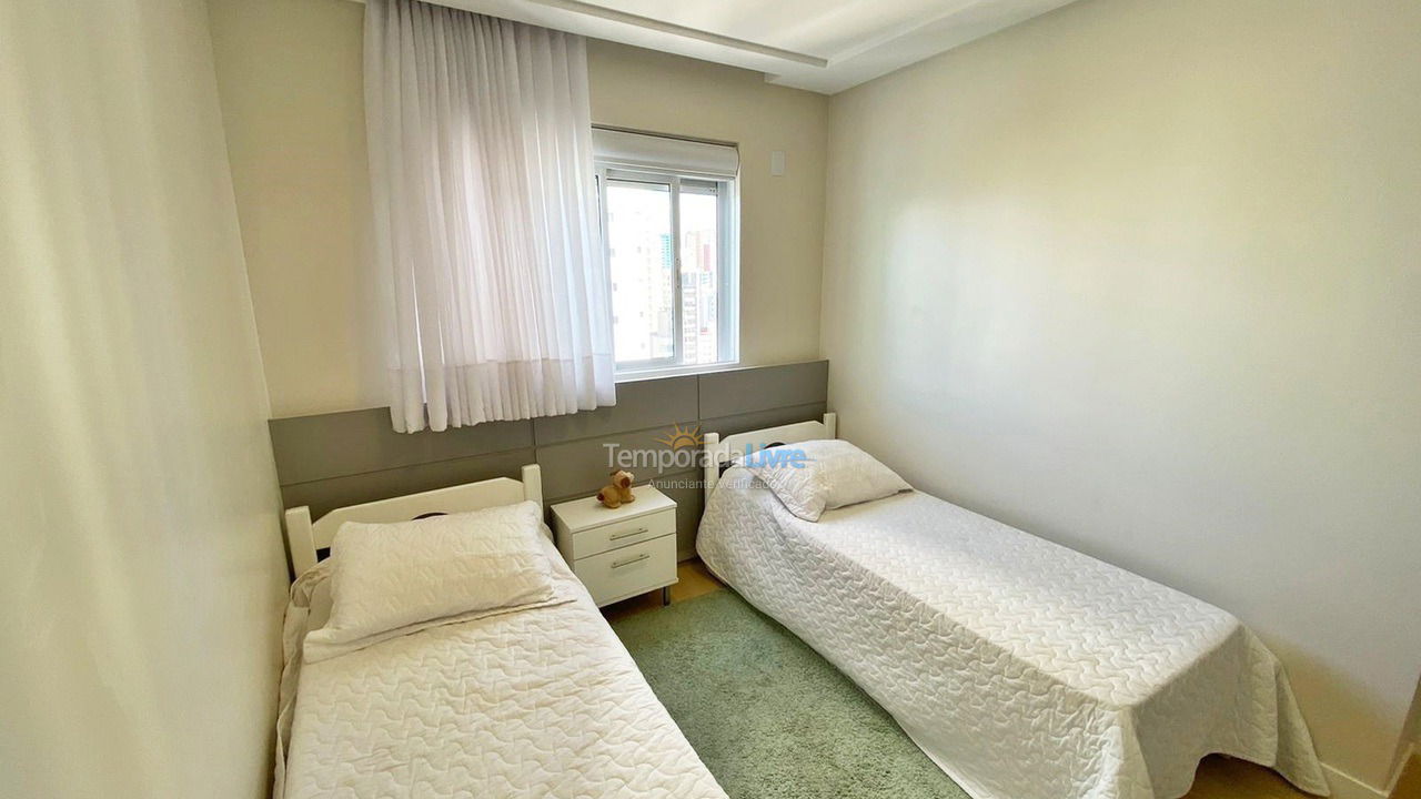 Apartamento para aluguel de temporada em Balneário Camboriú (Praia Central)