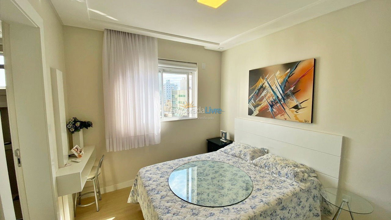 Apartamento para aluguel de temporada em Balneário Camboriú (Praia Central)