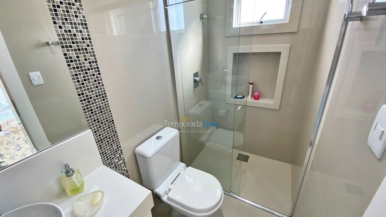 Apartamento para aluguel de temporada em Balneário Camboriú (Praia Central)