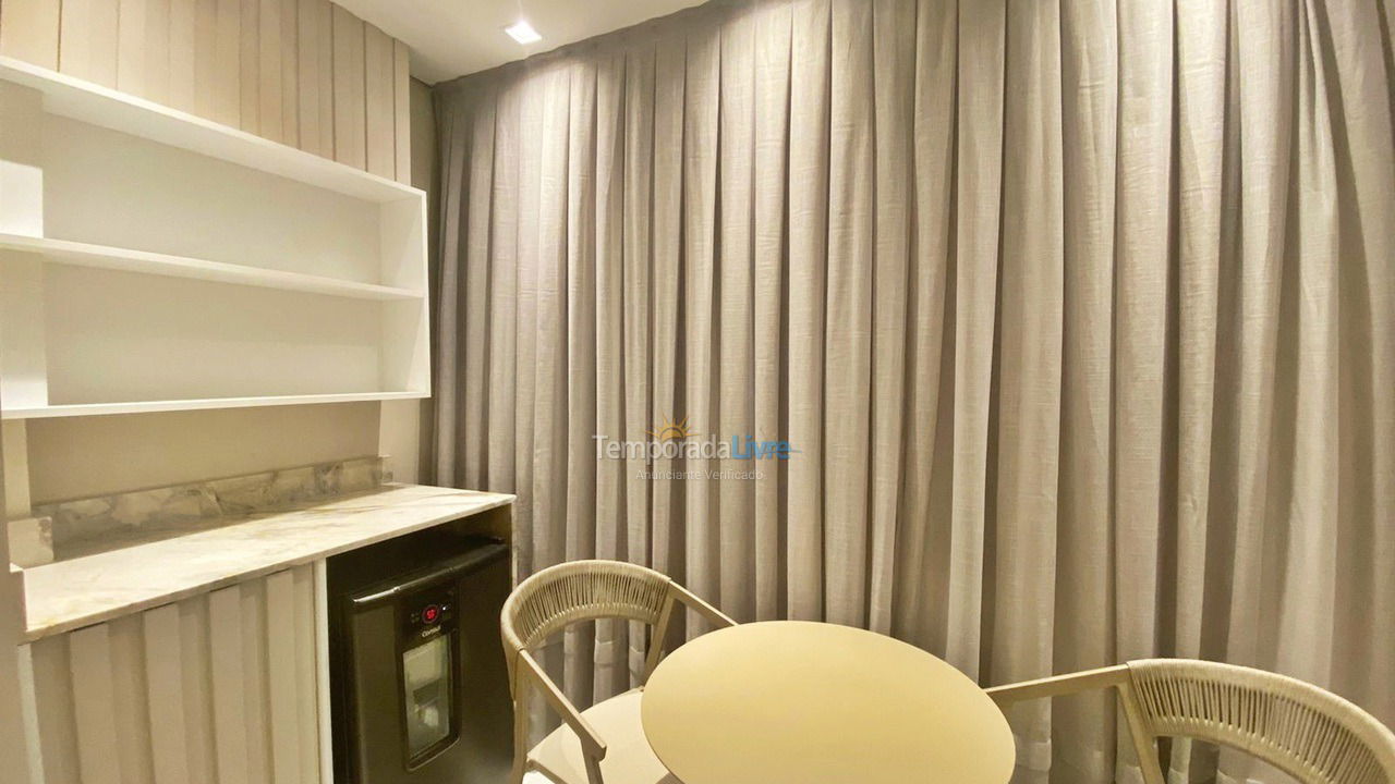 Apartamento para aluguel de temporada em Balneário Camboriú (Praia Central)