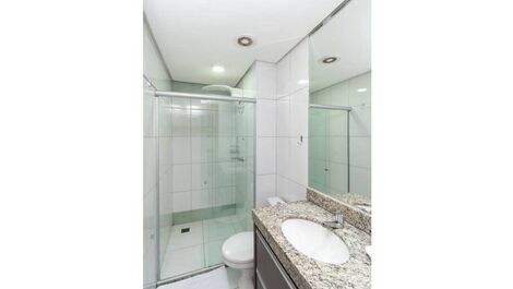 - Hermoso estudio en el piso 16, ubicado en Setor Bueno -...