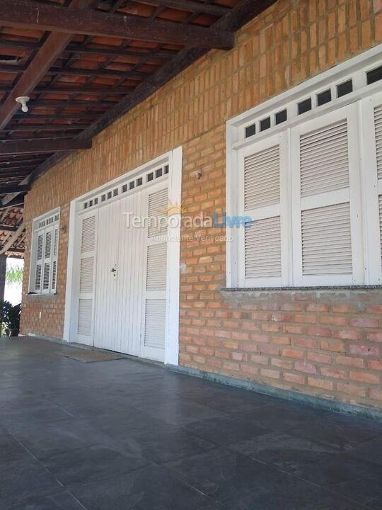 Casa para aluguel de temporada em Caucaia (Cumbuco)
