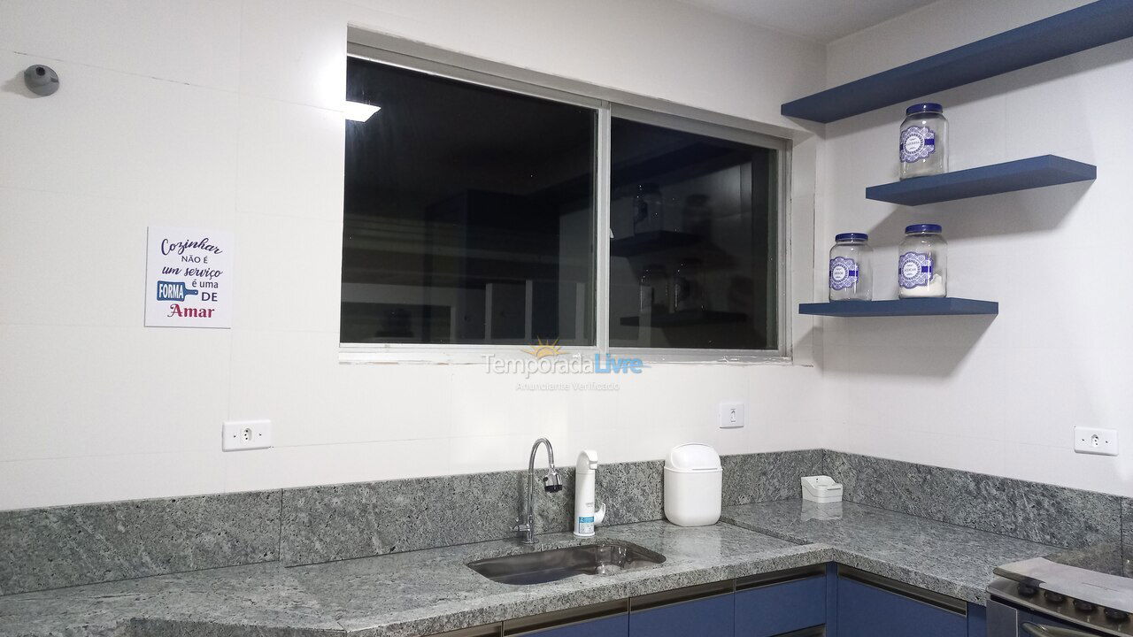 Apartamento para aluguel de temporada em Matinhos (Caiobá)