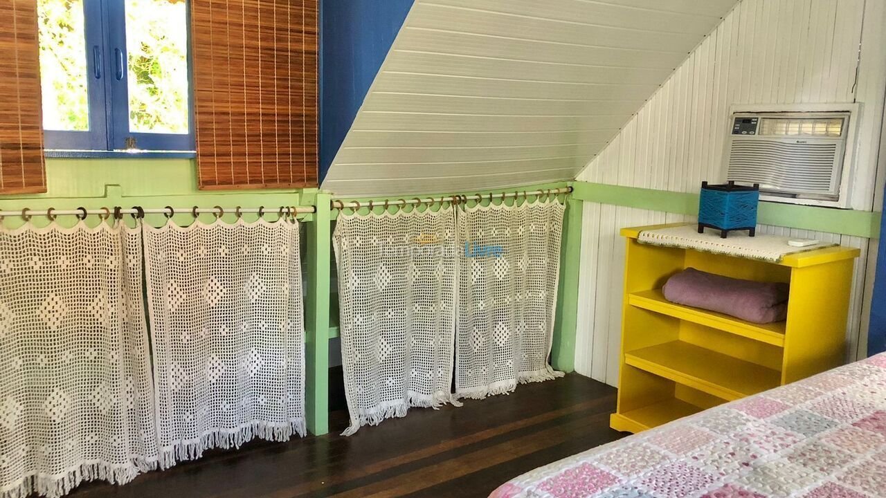 Casa para aluguel de temporada em Bombinhas (Praia de Bombinhas)
