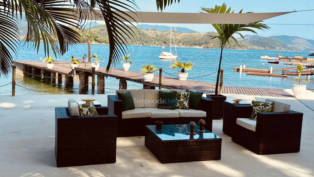 House for vacation rental in Angra dos Reis (Condomínio Caieirinhas)