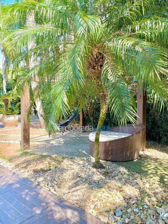 Casa para aluguel de temporada em Florianópolis (Praia Mole)