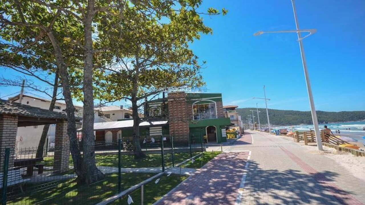 Casa para aluguel de temporada em Bombinhas (Praia de Bombas)