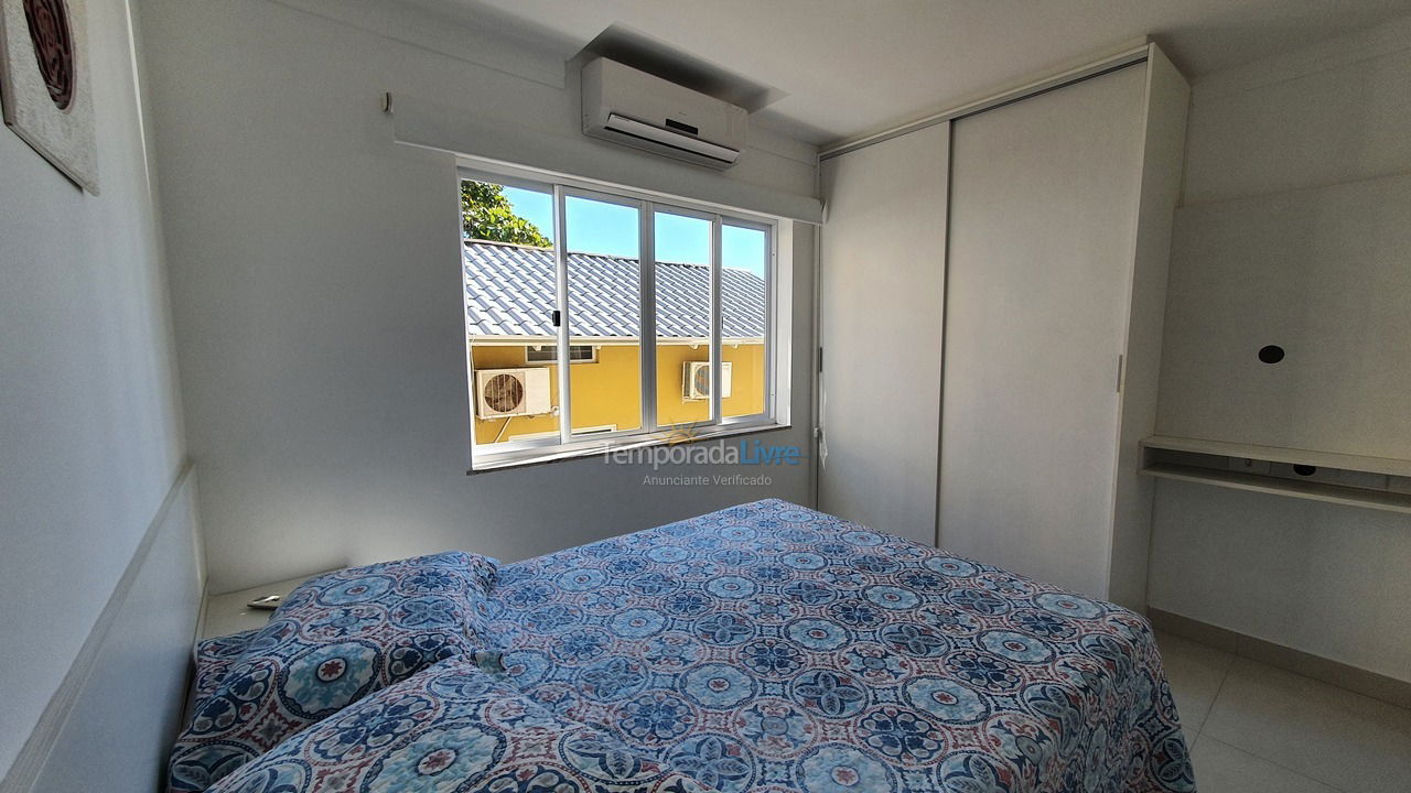 Apartment for vacation rental in Bombinhas (Praia de Bombinhas)