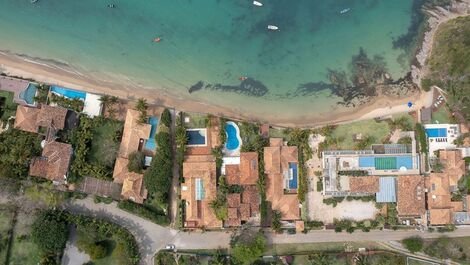 Buz008 - Lujosa casa con piscina frente al mar en Buzios