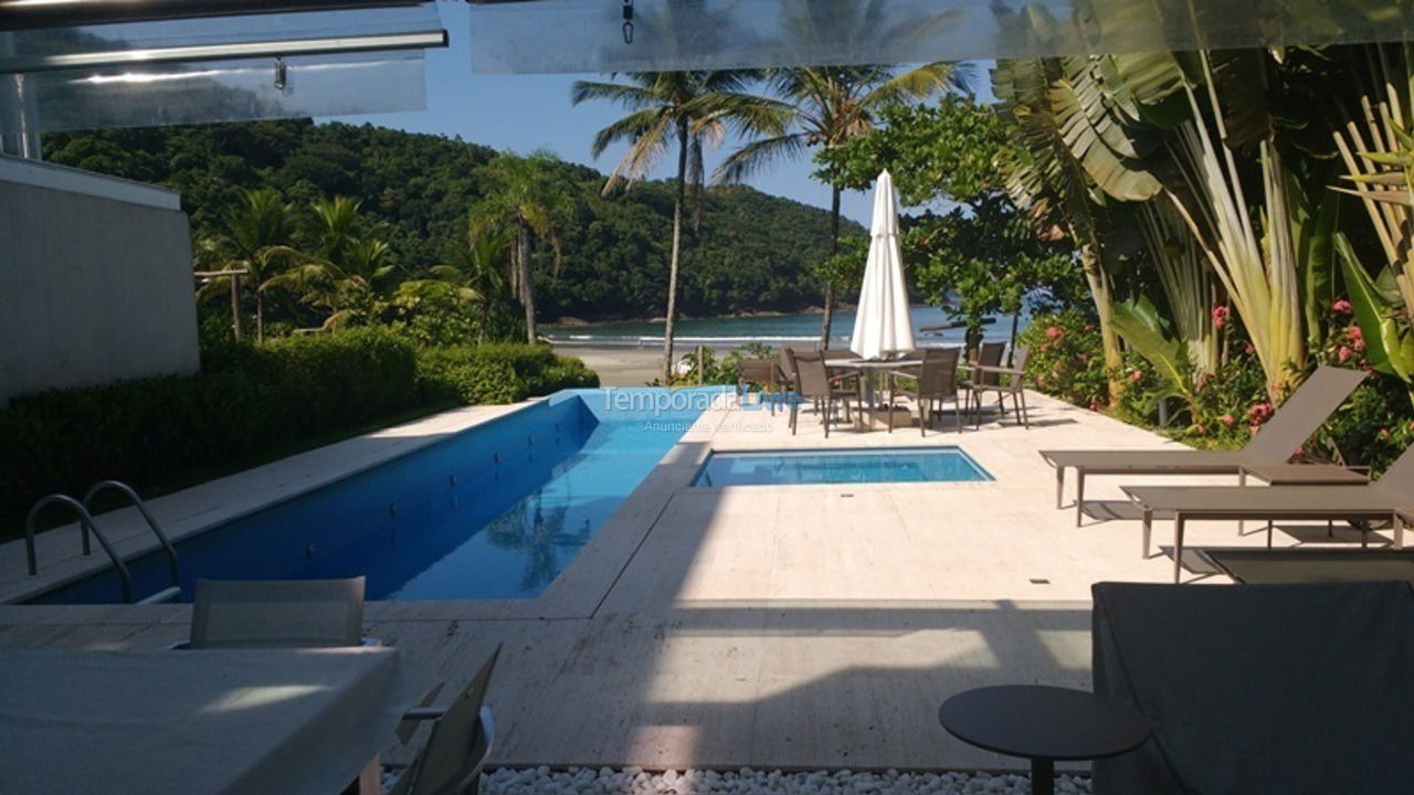 Casa para aluguel de temporada em São Sebastião (Praia da Baleia)