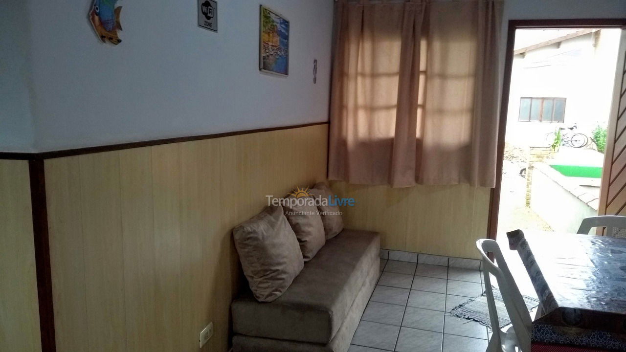 House for vacation rental in Caraguatatuba (Praia da Cocanha Massaguaçu)