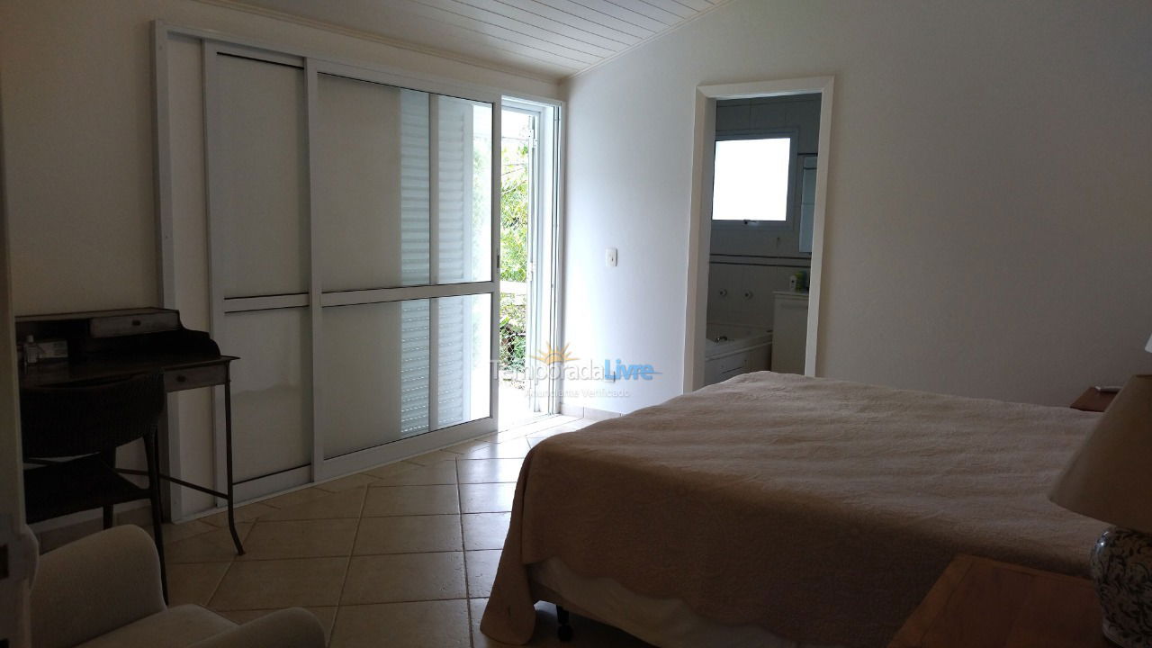 House for vacation rental in São Sebastião (Praia da Baleia)