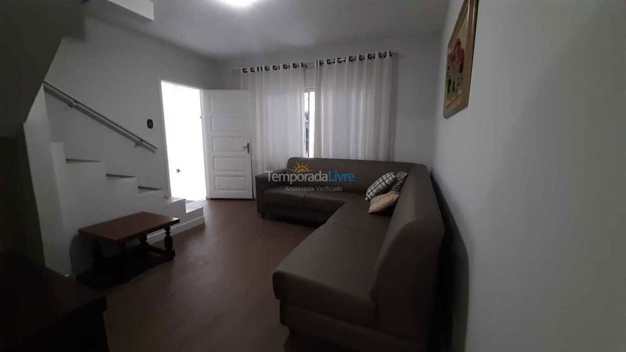 Casa para alquiler de vacaciones em Balneário Camboriú (Praia Central)