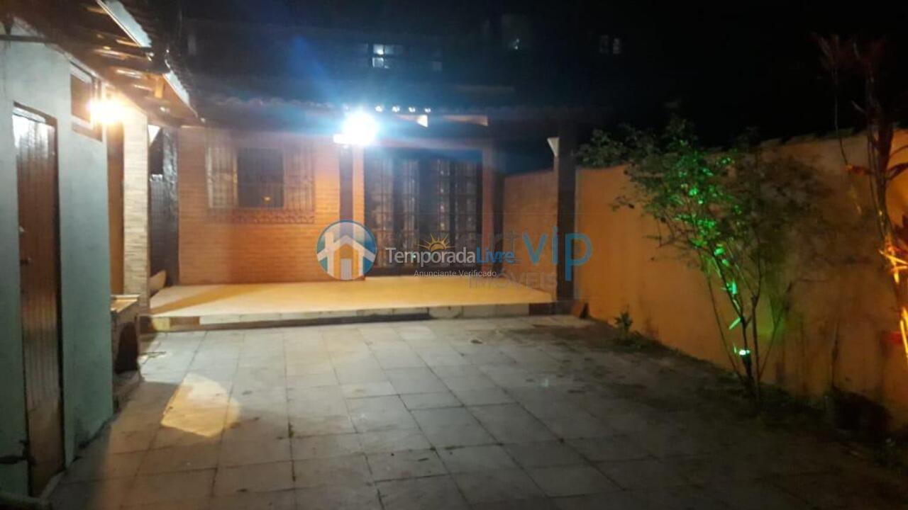 Casa para aluguel de temporada em São Sebastião (Maresias)