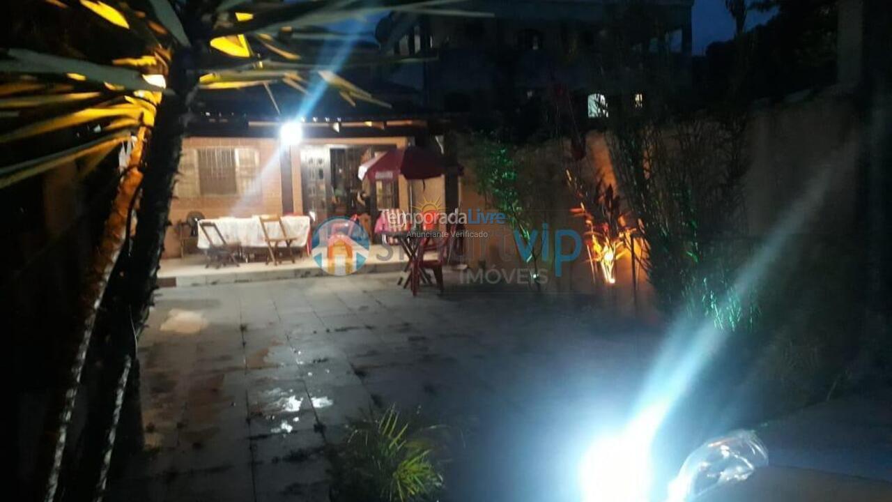 Casa para aluguel de temporada em São Sebastião (Maresias)