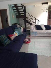 Casa, Condominio em Pauba, 4 Dormitorios, (2 Suites), 350 Metros do...