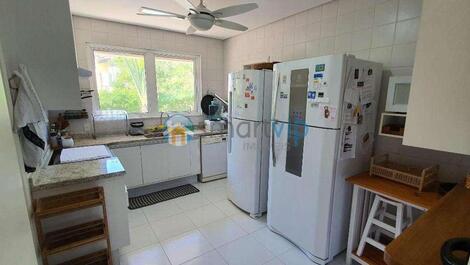 Baleia - Casa en Condominio - Alto Estándar - 5 camas. (5 Suites) - 60...