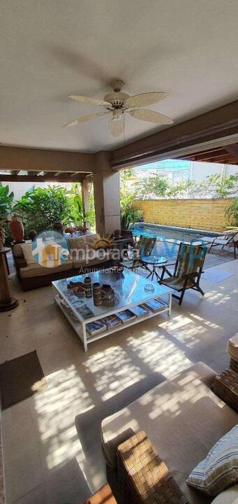 Casa para alquiler de vacaciones em São Sebastião (Praia da Baleia)