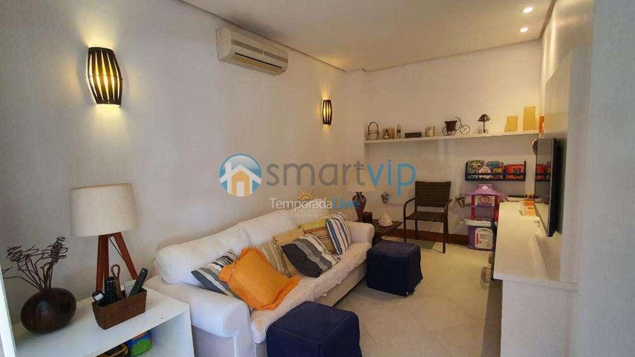 Casa para alquiler de vacaciones em São Sebastião (Praia da Baleia)