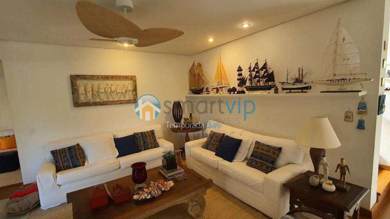 Casa para alquiler de vacaciones em São Sebastião (Praia da Baleia)