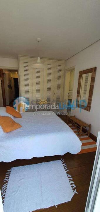 Casa para alquiler de vacaciones em São Sebastião (Praia da Baleia)