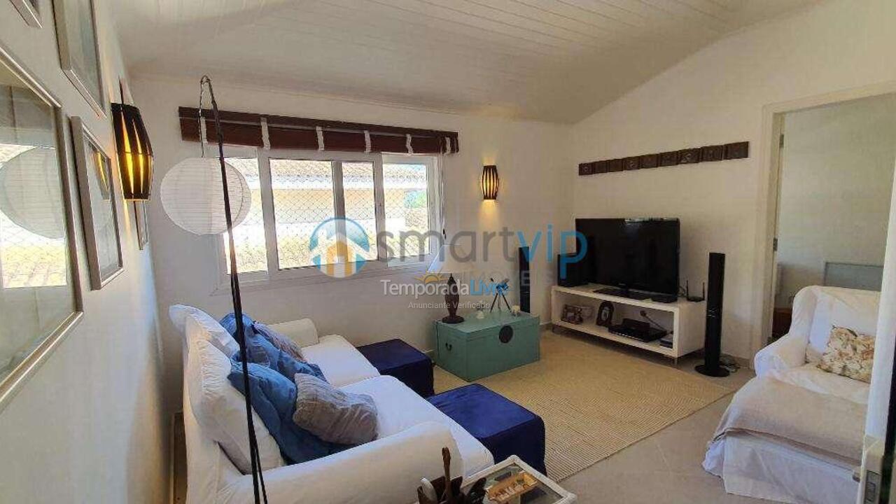 Casa para alquiler de vacaciones em São Sebastião (Praia da Baleia)