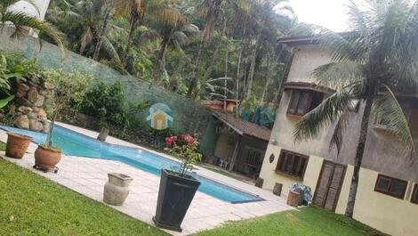 Maresias - Casa 4 Dorm - (2 suites) - up to 12 people, swimming pool, churr...