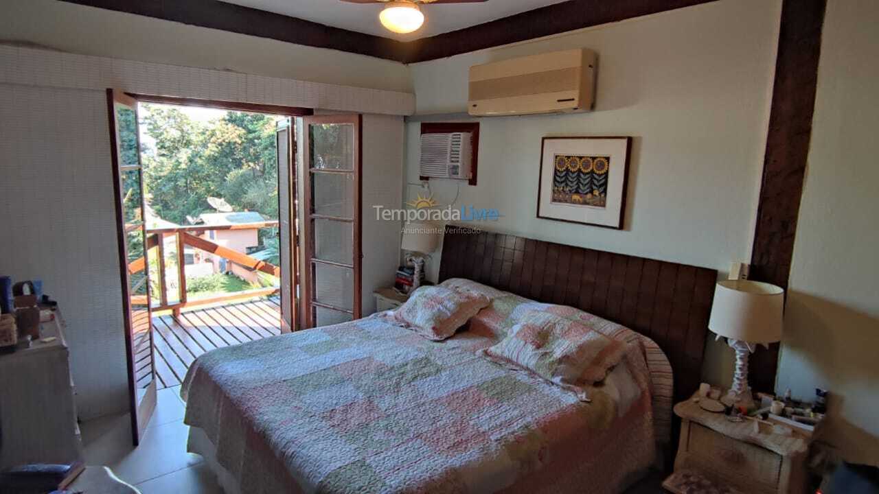 Casa para aluguel de temporada em Ilhabela (Engenho Dágua)