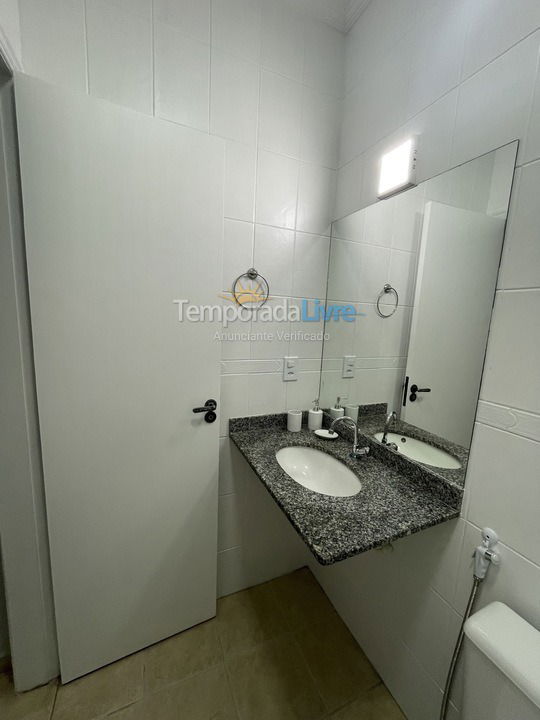 Apartamento para aluguel de temporada em Ubatuba (Praia Grande)