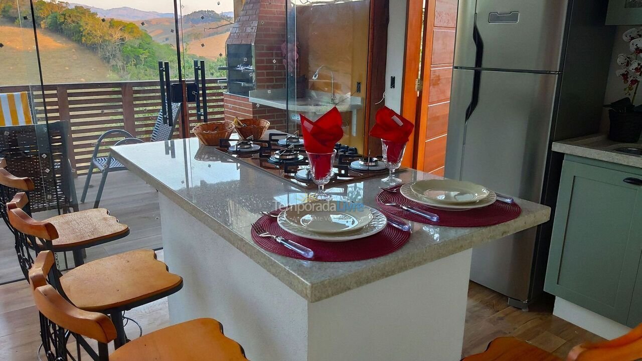 Casa para aluguel de temporada em Cunha (Roca Grande)