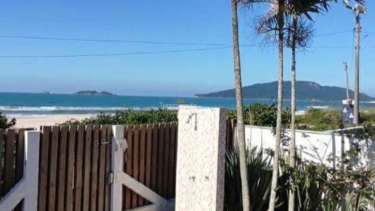 Apartamento para aluguel de temporada em Florianopolis (Praia dos Ingleses)