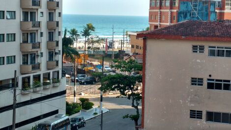 Apt 2 balconies overlooking the sea praia grande vila tupi