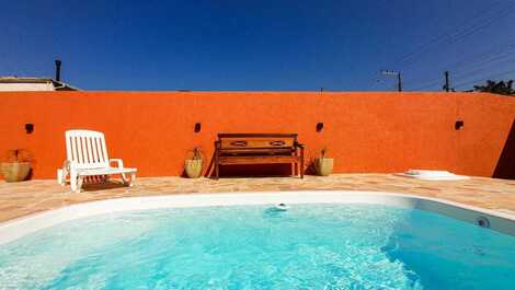 Piscina ensoralada casa 1