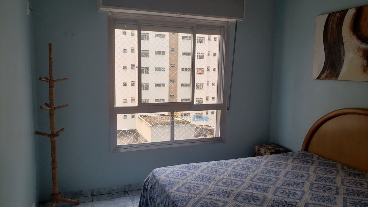 Apartamento para aluguel de temporada em Guarujá (Pitangueiras)