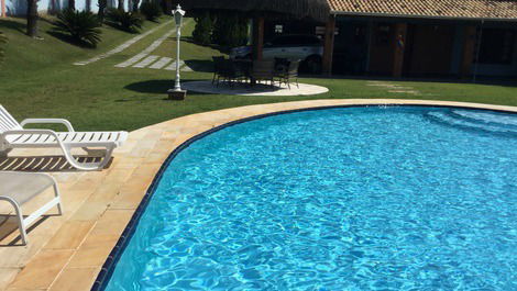 Chácara completa com piscina em Boituva, para temporada