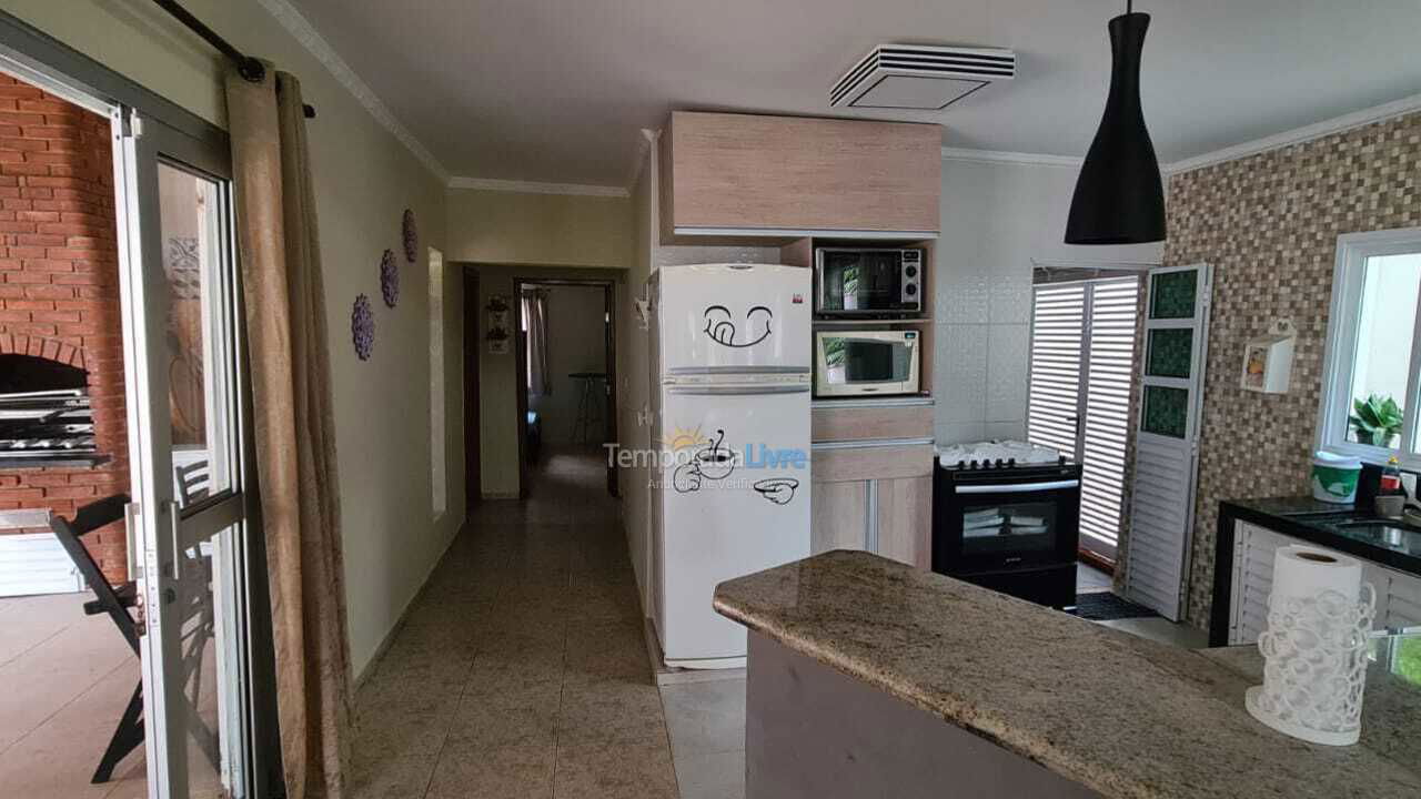 Casa para aluguel de temporada em Bertioga (Praia de Guaratuba)