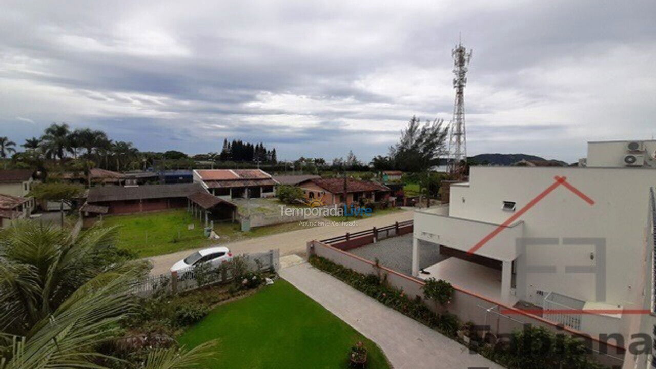 Casa para alquiler de vacaciones em São Francisco do Sul (Ubatuba)